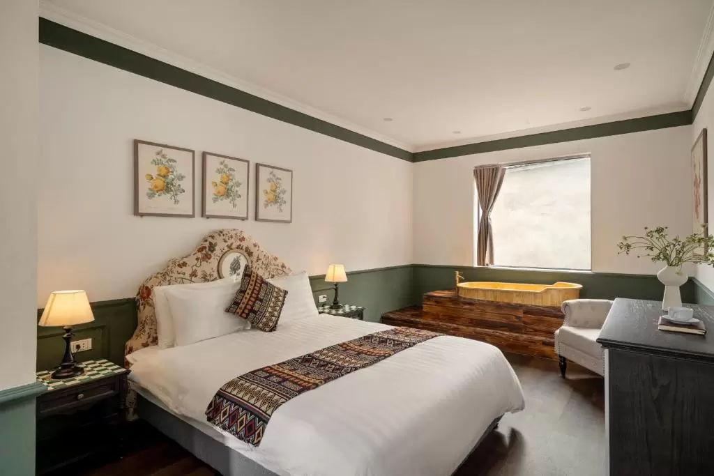 Bồn tắm nằm The Gate Boutique Hotel Sapa