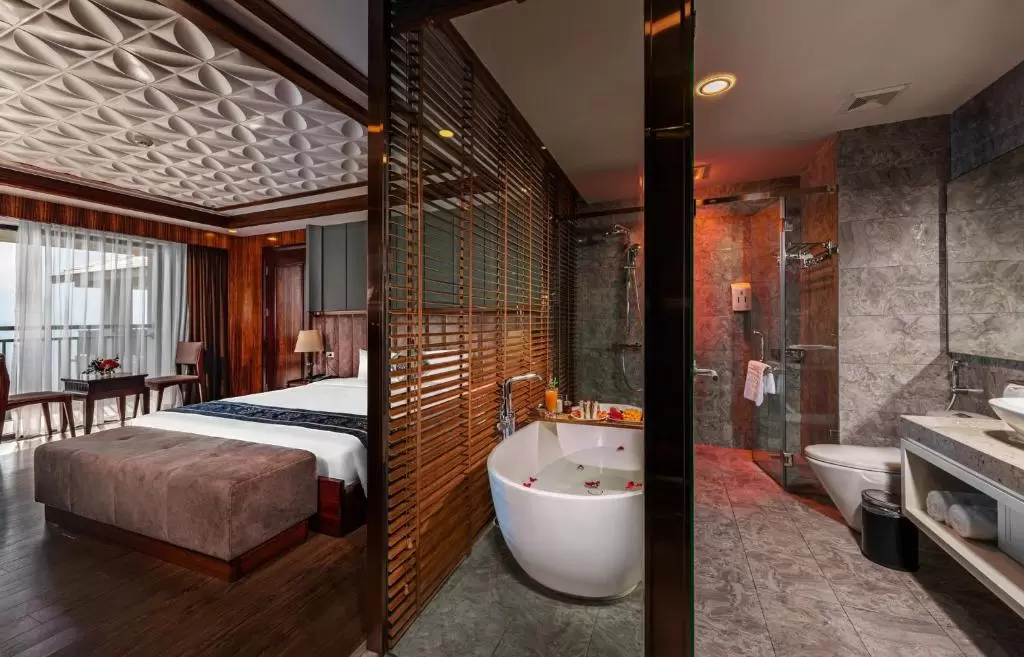 Phòng khách sạn lãng mạn Bồn tắm Bamboo Sapa Hotel